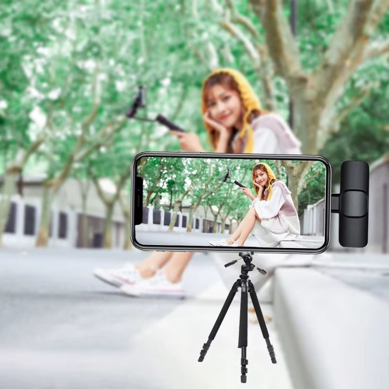 Wireless Lavalier Microphone Portable Audio Video Recording Mini Mic for Iphone Android Live Broadcast Gaming Phone Microphone