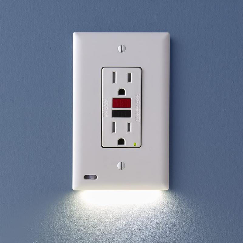 Guidelight 2 plus - Automatic On/Off Pathway and Accent Lighting Outlet Cover